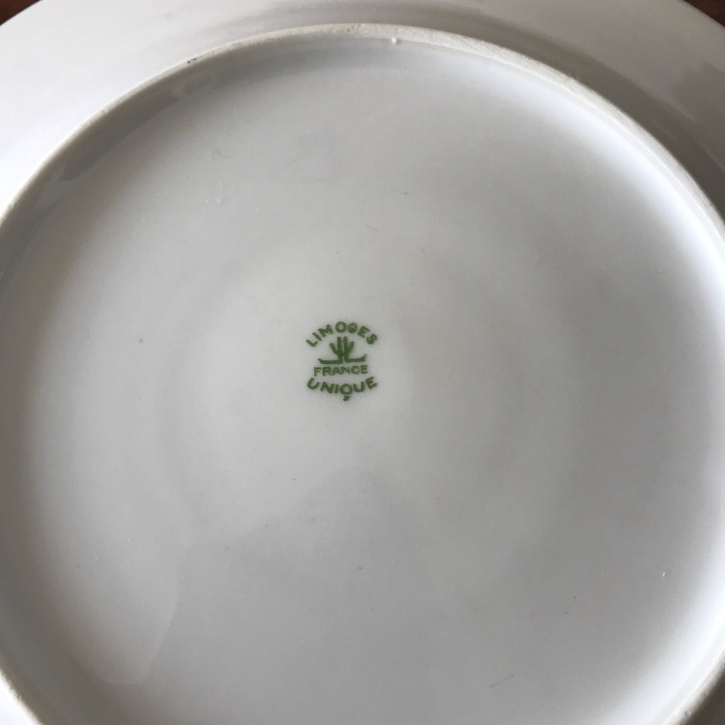 Lot de 8 assiettes porcelaine Limoges France Unique décor fleurs multicolore par Hello Broc brocante en ligne