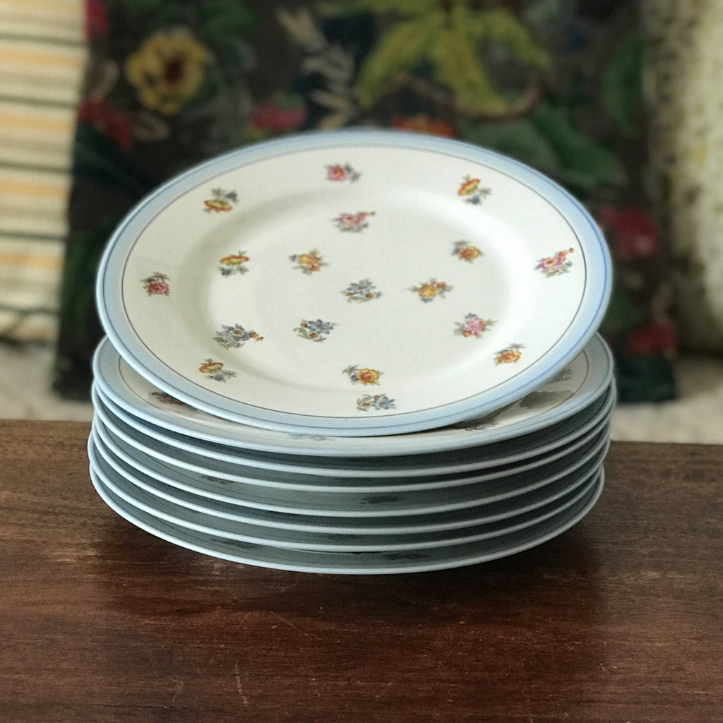Lot de 8 assiettes porcelaine Limoges France Unique décor fleurs multicolore par Hello Broc brocante en ligne