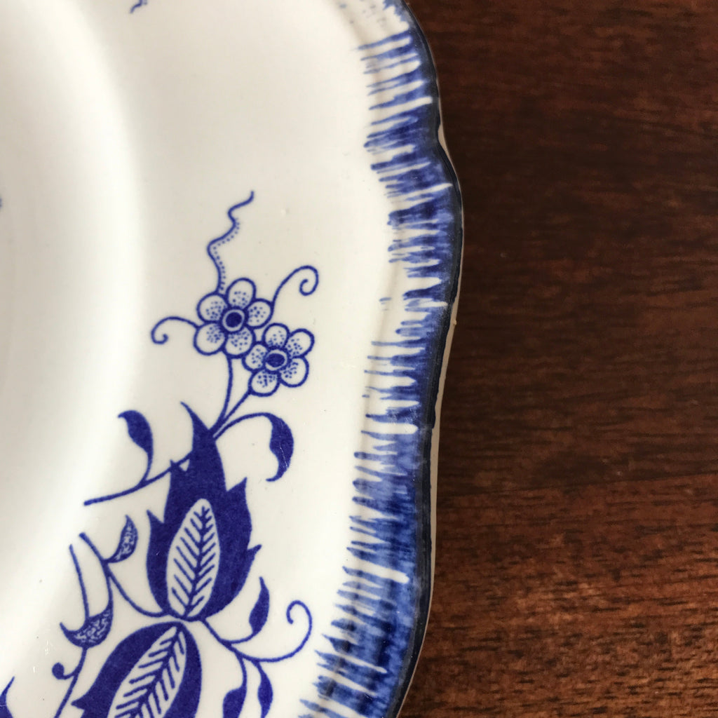 Assiette plate vintage en faïence de Sarreguemines décor Lancaster bleu vendue à l'unité par Hello Broc brocante en ligne