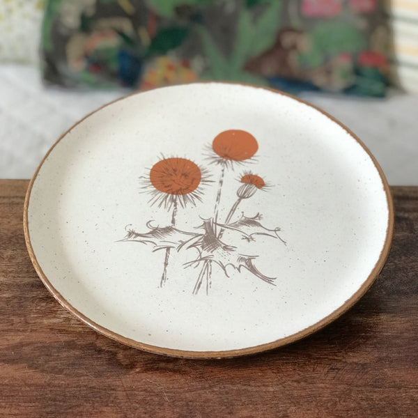 Assiette plate vintage en grès ADP décor Chardons  diamètre de 24,5 cm  par Hello Broc brocante en ligne
