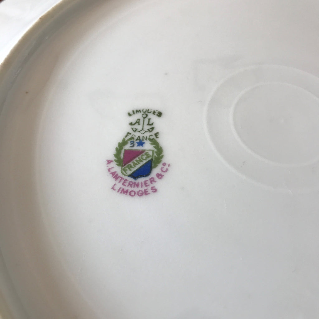 Lot de 6 assiettes plates en porcelaine de Limoges Lanternier décor bleu et fleuri par Hello Broc brocante en ligne