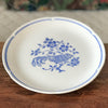 Assiette plate vintage en faïence de Moulin des Loups Orchies France décor Oiseau bleu diamètre de 24 cm par Hello Broc brocante en ligne