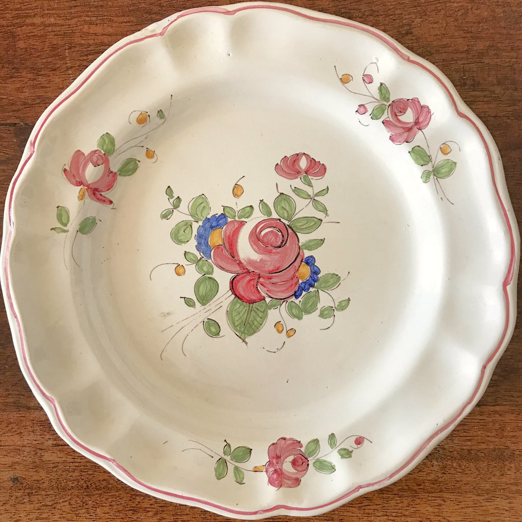 Ensemble coordonné assiette plate et assiette creuse en céramique décor vintage fleurs peint à la main diamètre de 24 cm par Hello Broc brocante en ligne