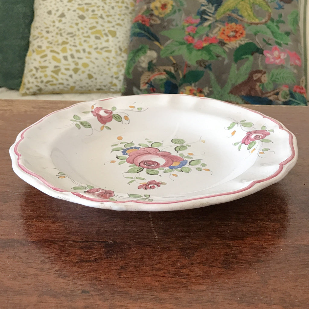 Ensemble coordonné assiette plate et assiette creuse en céramique décor vintage fleurs peint à la main diamètre de 24 cm par Hello Broc brocante en ligne