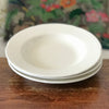 Ensemble de 3 assiettes creuses anciennes en faïence blanche diamètre 23 cm par Hello Broc brocante en ligne