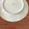 Lot de 5 assiettes à dessert en porcelaine blanche liserés doré et bleu UML France diamètre de 20,5 cm par Hello Broc brocante en ligne