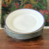 Lot de 5 assiettes à dessert en porcelaine blanche liserés doré et bleu UML France diamètre de 20,5 cm par Hello Broc brocante en ligne