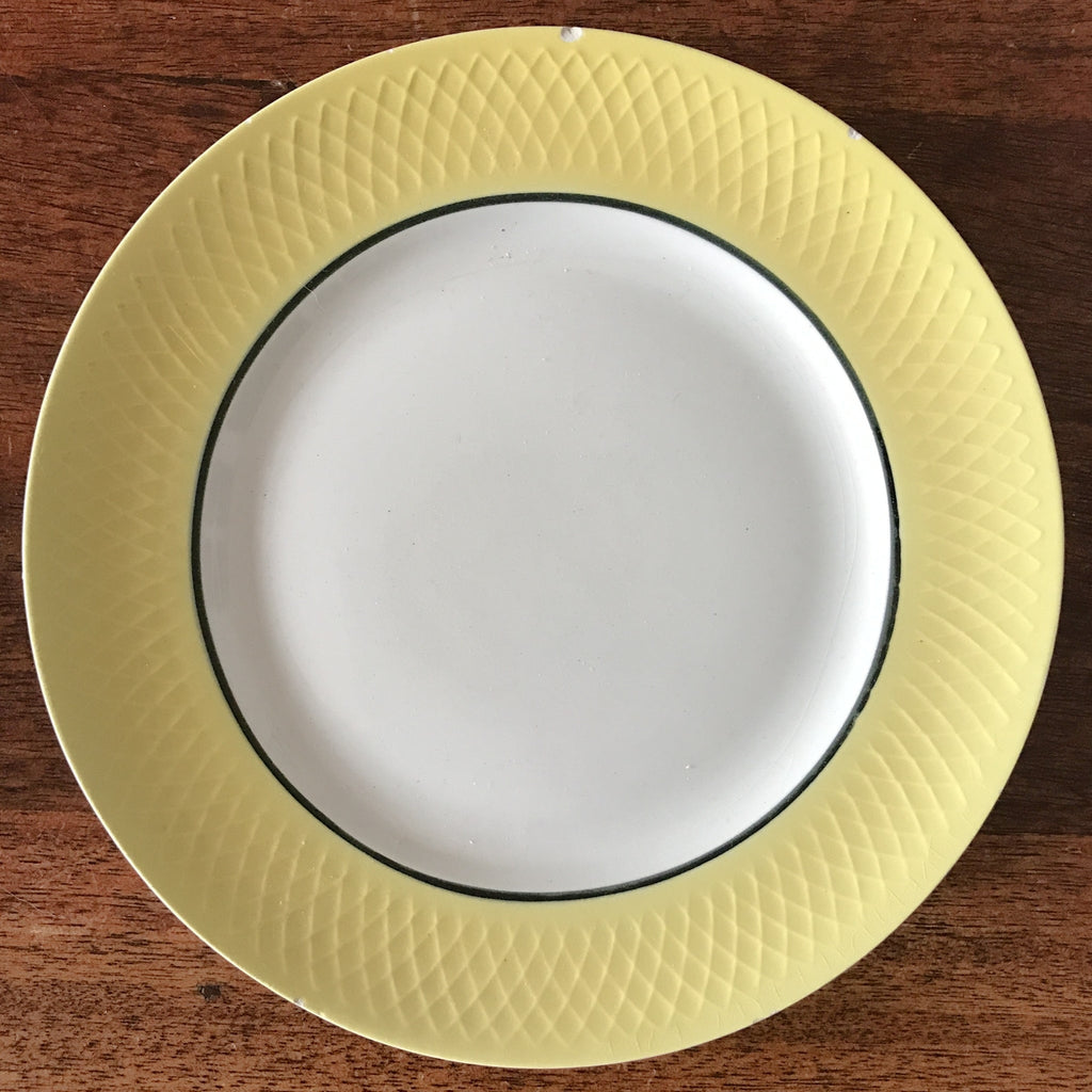 Lot de 6 petits assiettes à dessert vintage Moulin des Loups Orchies décor jaune diamètre 19 cm par Hello Broc brocante en ligne