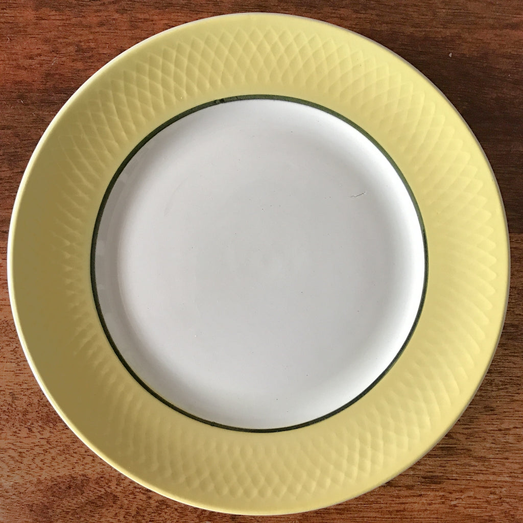 Lot de 6 petits assiettes à dessert vintage Moulin des Loups Orchies décor jaune diamètre 19 cm par Hello Broc brocante en ligne