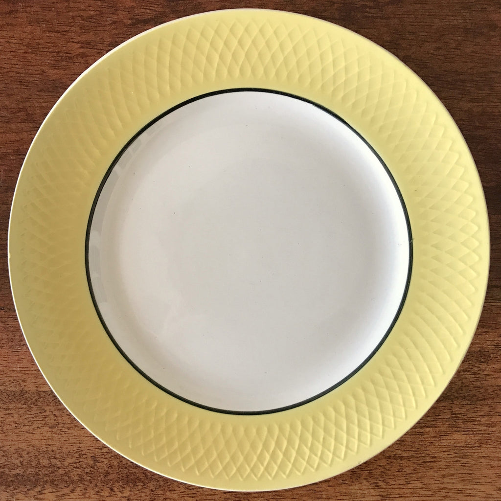 Lot de 6 petits assiettes à dessert vintage Moulin des Loups Orchies décor jaune diamètre 19 cm par Hello Broc brocante en ligne