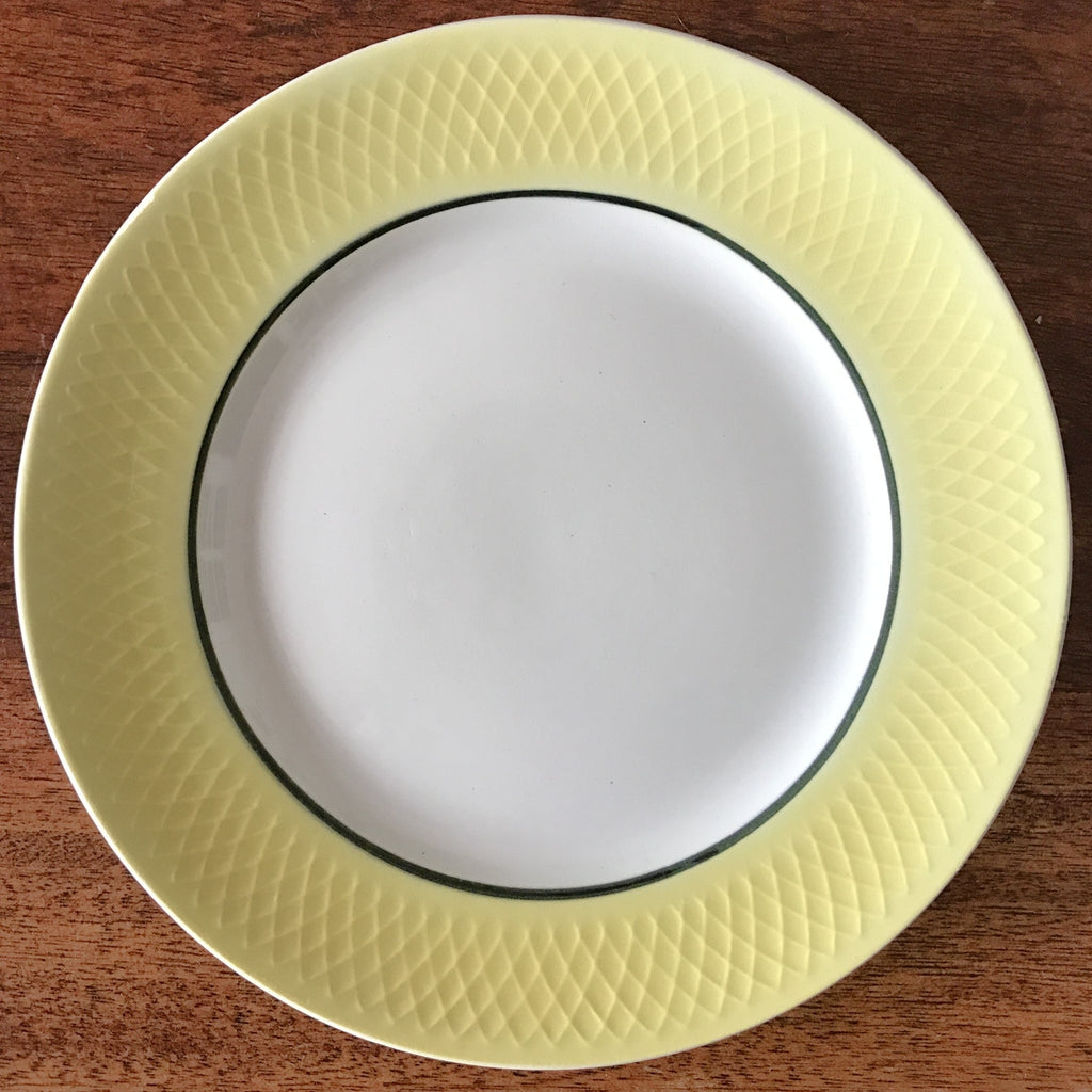 Lot de 6 petits assiettes à dessert vintage Moulin des Loups Orchies décor jaune diamètre 19 cm par Hello Broc brocante en ligne