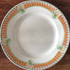 Plat rond de service plat décor Derby de Longwy par Hello Broc brocante en ligne