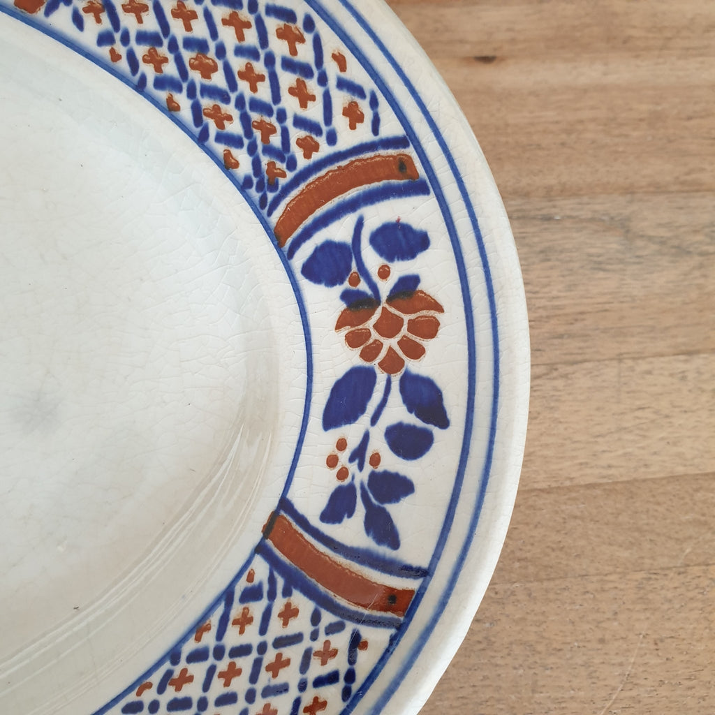 Plat ovale ancien en faïence de Lunéville décor Rouennais par Hello Broc brocante en ligne