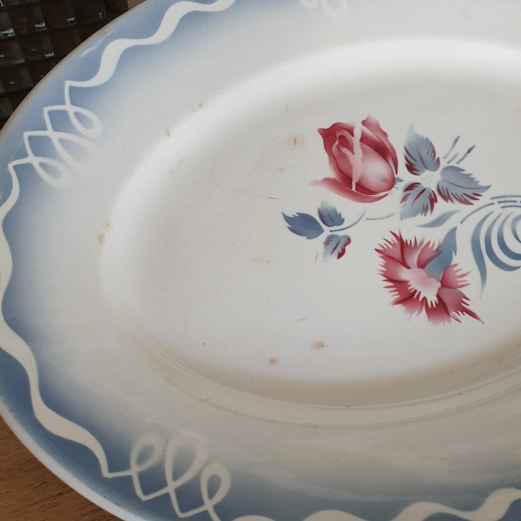 Plat de service et de présentation vintage ovale en faïence décor Juliette de Digoin Sarreguemines par Hello Broc brocante en ligne