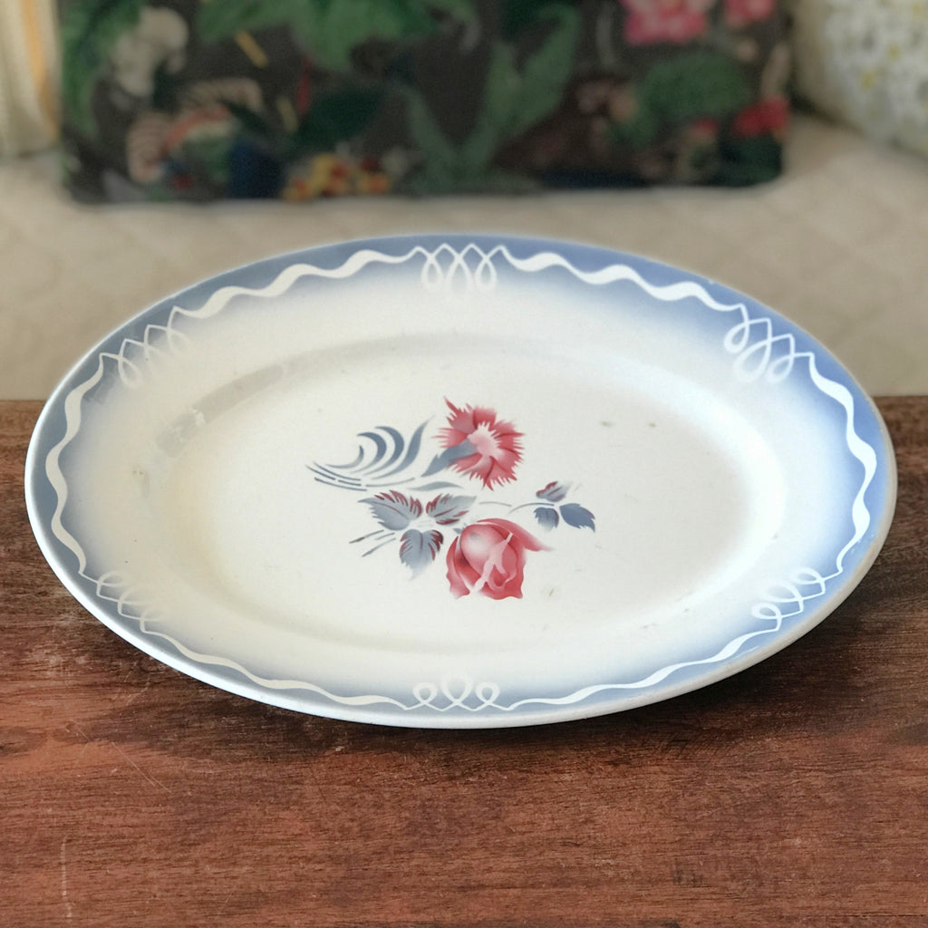 Plat de service et de présentation vintage ovale en faïence décor Juliette de Digoin Sarreguemines par Hello Broc brocante en ligne
