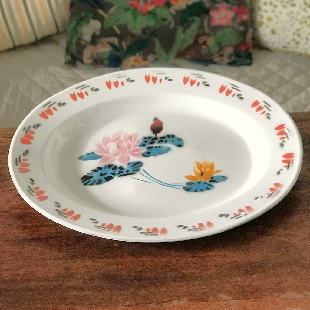 Très grand plat de service vintage de forme ovale en métal émaillé longueur 45 cm de marque Bon Voyage par Hello Broc brocante en ligne 