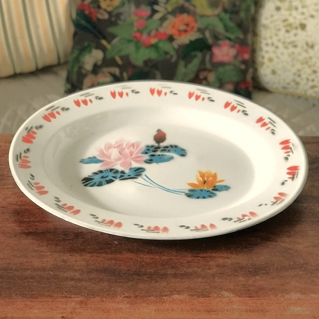Très grand plat de service vintage de forme ovale en métal émaillé longueur 45 cm de marque Bon Voyage par Hello Broc brocante en ligne 