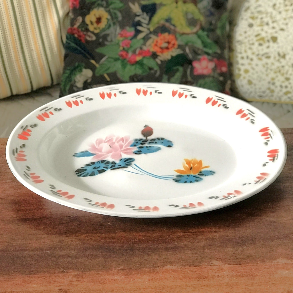 Très grand plat de service vintage de forme ovale en métal émaillé longueur 45 cm de marque Bon Voyage par Hello Broc brocante en ligne 