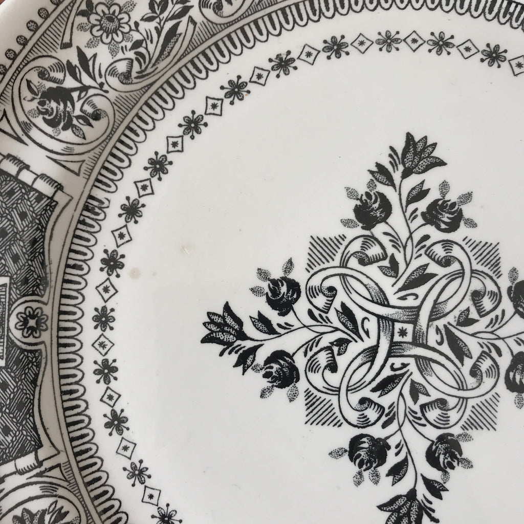 Plat de service vintage pour gâteau ou tarte en faïence de Gien diamètre de 28 cm par Hello Broc brocante en ligne