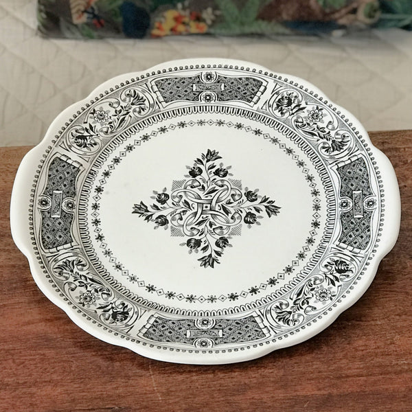 Plat de service vintage pour gâteau ou tarte en faïence de Gien diamètre de 28 cm par Hello Broc brocante en ligne