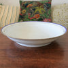 Plat de service rond et creux en porcelaine blanche liserés doré et bleu UML France par Hello Broc brocante en ligne