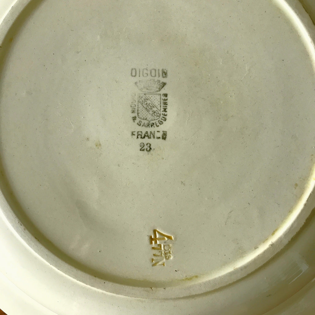 Plat de service de présentation vintage rond et creux en faïence de Digoin décor roses bleues par Hello Broc brocante en ligne