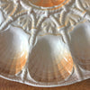 Grand plat de service rond en barbotine pour huîtres, fruits de mer et coquillages Sarreguemines par Hello Broc brocante en ligne