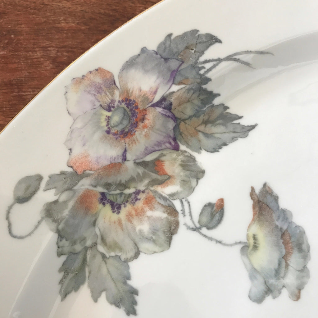 Grand plat de service ovale en porcelaine ULIM Limoges France à décor pavots par Hello Broc brocante en ligne