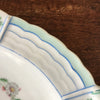 Plat de service ovale en porcelaine de Limoges Lanternier décor fleurs et bleu par Hello Broc brocante en ligne