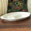 Grand plat à asperges en céramique blanche longueur 43 cm par Hello Broc brocante en ligne