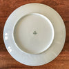 Plat rond de service blanc en faïence fine Bareuther Waldsassen diamètre 29 cm par Hello Broc brocante en ligne