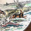 Grand plat de service rond Atelier d'Art Longwy Série La Chasse La Plaine par Hello Broc brocante en ligne