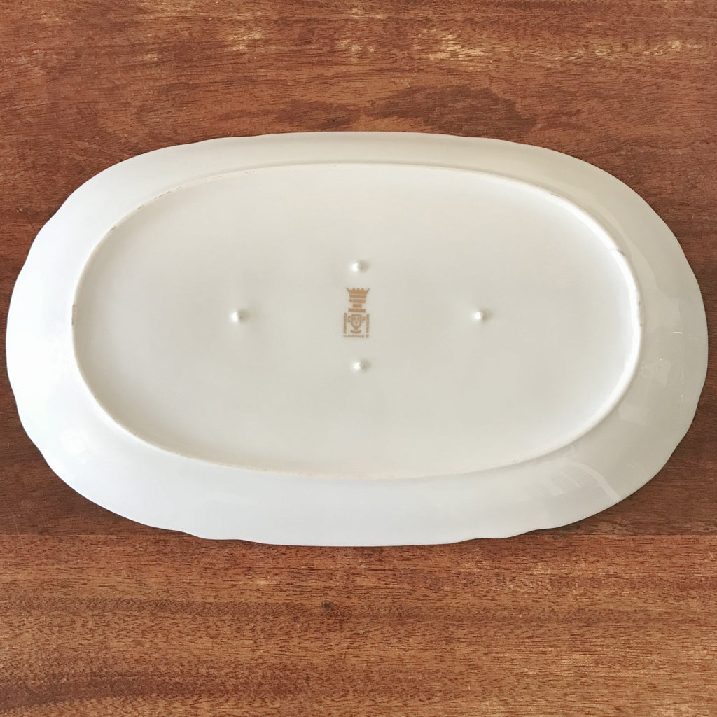 Plat de service ovale vintage blanc liseré doré Porcelaine du Berry 36 x 22 cm par Hello Broc brocante en ligne