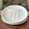 Lot de 3 assiettes à asperges ou à artichauts en barbotine blanche attribution Elchinger France diamètre de 24 cm par Hello Broc brocante en ligne