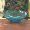 Grand saladier années 50 de style Art Déco en verre moulé bleu par Hello Broc brocante en ligne