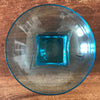 Grand saladier années 50 de style Art Déco en verre moulé bleu par Hello Broc brocante en ligne
