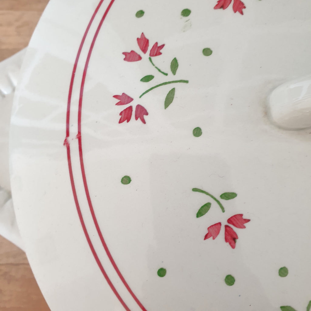 Soupière vintage de Keller & Guérin Lunéville décor Monique par Hello Broc brocante en ligne