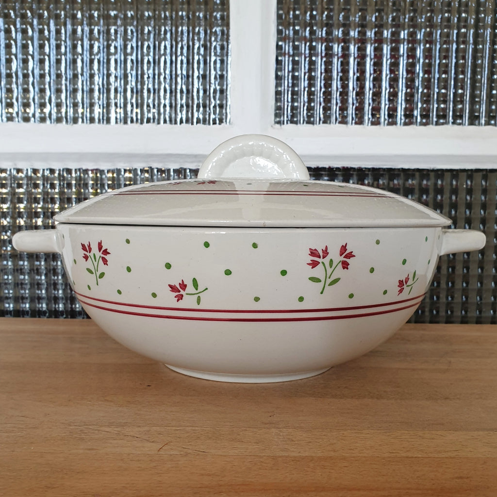 Soupière vintage de Keller & Guérin Lunéville décor Monique par Hello Broc brocante en ligne