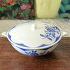 Soupière Corsica de Digoin Sarreguemines décor bleu avec fleurs stylisée Art Déco par Hello Broc brocante en ligne