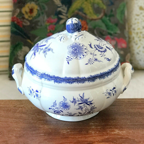 Grande soupière vintage en céramique Lancaster Sarreguemines par Hello Broc brocante en ligne
