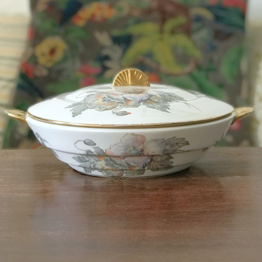 Légumier ou soupière Art Déco ULIM en porcelaine de Limoges décor fleurs de pavot coquelicot par Hello Broc brocante en ligne