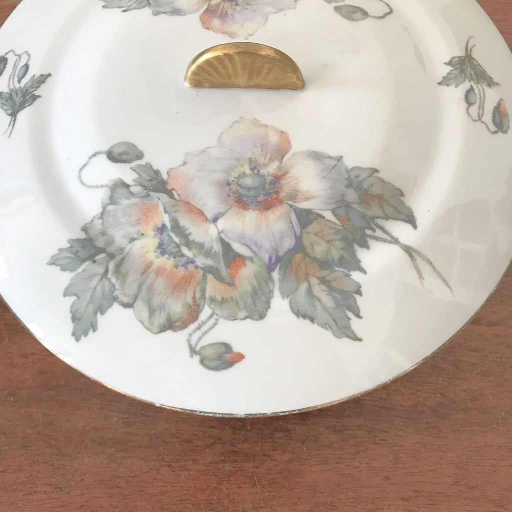 Légumier ou soupière Art Déco ULIM en porcelaine de Limoges décor fleurs de pavot coquelicot par Hello Broc brocante en ligne