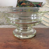 Coupe à fruits vintage sur piédouche en verre moulé par Hello Broc brocante en ligne