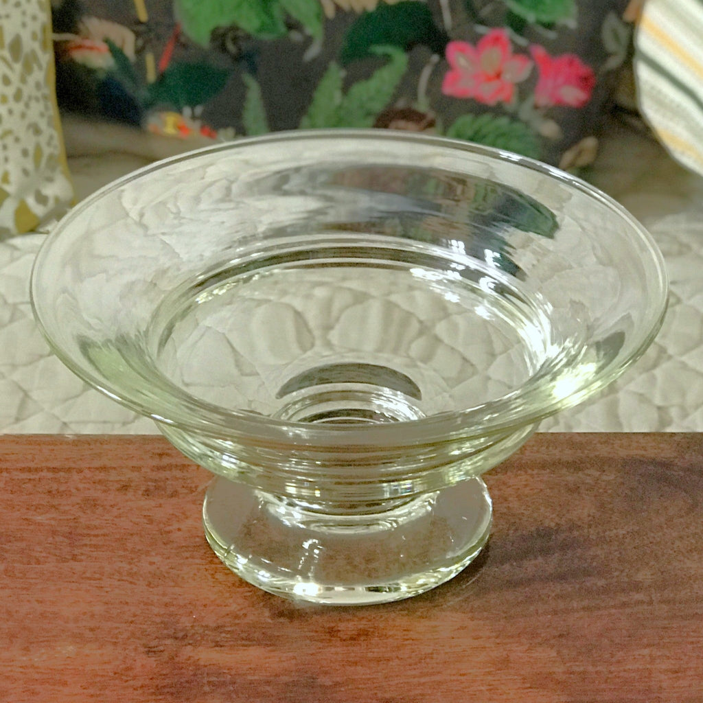 Coupe à fruits vintage sur piédouche en verre moulé par Hello Broc brocante en ligne