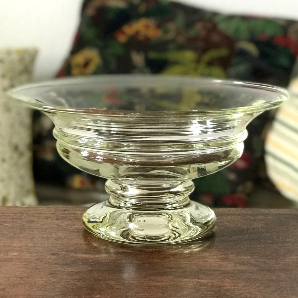 Coupe à fruits vintage sur piédouche en verre moulé par Hello Broc brocante en ligne