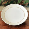 Présentoir à gâteau sur petit piédouche porcelaine de Limoges A. Vignaud par Hello Broc brocante en ligne