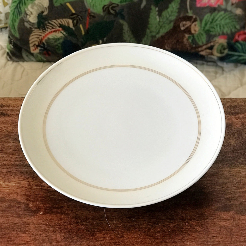Présentoir à gâteau sur petit piédouche porcelaine de Limoges A. Vignaud par Hello Broc brocante en ligne