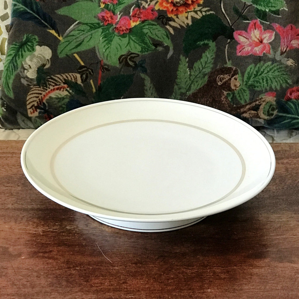 Présentoir à gâteau sur petit piédouche porcelaine de Limoges A. Vignaud par Hello Broc brocante en ligne