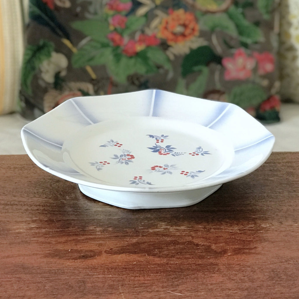 Présentoir à gâteau sur pied Art Déco Pexonne porcelaine opaque décor Jolibois Circa 1920 par Hello Broc brocante en ligne