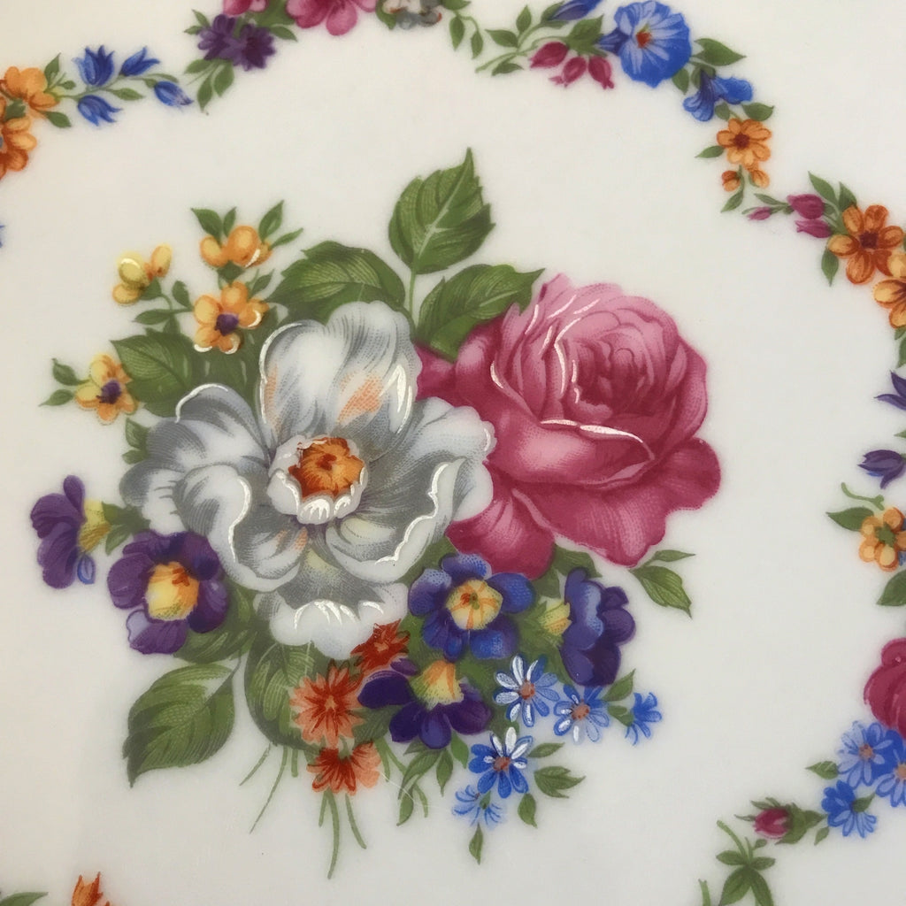 Ensemble service à tarte en porcelaine de Bavière Winterling : plat à tarte et 8 assiettes à dessert par Hello Broc brocante en ligne